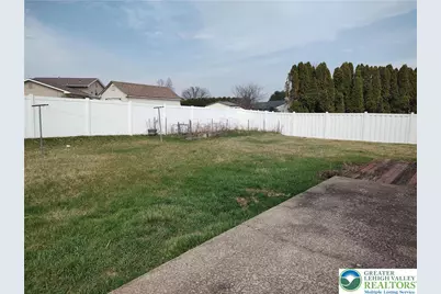 1755 Peachtree Circle, Whitehall Township, PA 18052 - Photo 17