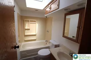 238 Birchwood Ln, Ross Twp, PA 18353 - Photo 13