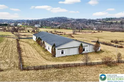 2121 Church View Road, Lower Milford Township, PA 18036 - Photo 5