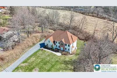 2510 Rising Hill Drive, Chestnuthill Twp, PA 18353 - Photo 3