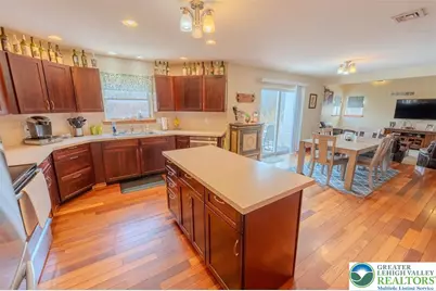 2510 Rising Hill Drive, Chestnuthill Twp, PA 18353 - Photo 15