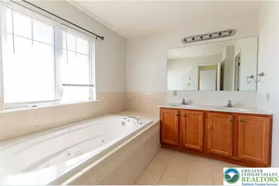 8376 Scenic View Drive, Upper Macungie Township, PA 18031 - Photo 27