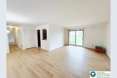 4501 N Hedgerow Drive #4, Allentown City, PA 18103 - Photo 7