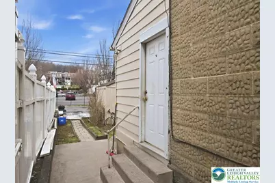 921 Broadway, Fountain Hill Boro, PA 18015 - Photo 67