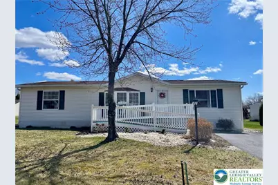 4185 Independence Lane, Lehigh Township, PA 18088 - Photo 7