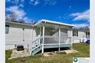 4185 Independence Lane, Lehigh Township, PA 18088 - Photo 9