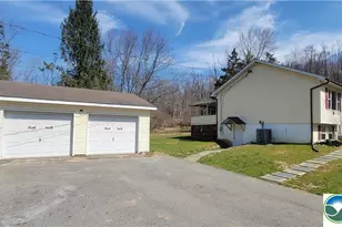 1111 Delabole Jct Rd, Pen Argyl, PA 18072 - Photo 29