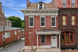 622 Mahantongo St, Pottsville, PA 17901 - Photo 1