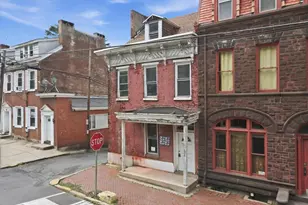 622 Mahantongo St, Pottsville, PA 17901 - Photo 25