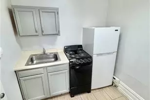 122 N Eighth St, Allentown City, PA 18101 - Photo 5