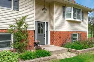 1 Cross Creek Ln, Tinicum Twp, PA 18972 - Photo 3