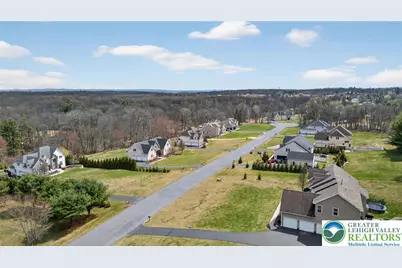 210 Sonny Drive, Bushkill Twp, PA 18091 - Photo 53