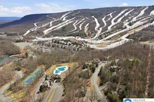 111 High Mountain Ln, Coolbaugh Twp, PA 18347 - Photo 3