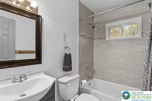 1489 Belgravia Dr, Tobyhanna, PA 18466 - Photo 9