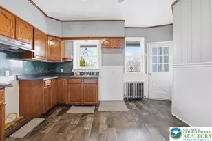 242 Center Ave, Jim Thorpe Boro, PA 18229 - Photo 9