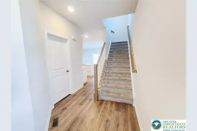 7699 Clayton Avenue, Upper Saucon Township, PA 18036 - Photo 9