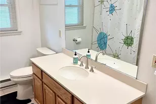 3865 Rosewood Ln, Whitehall Township, PA 18052 - Photo 11