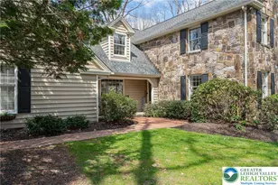 6145 Woodledge Dr, Upper Macungie Township, PA 18069 - Photo 7