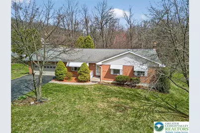 811 Hawthorne Lane, Plainfield Township, PA 18072 - Photo 5