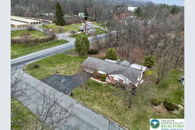 811 Hawthorne Lane, Plainfield Township, PA 18072 - Photo 7