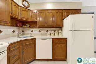 5292 Hanover Dr, Lower Macungie Township, PA 18106 - Photo 17