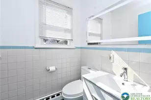 742 Walnut St, Emmaus Boro, PA 18049 - Photo 9