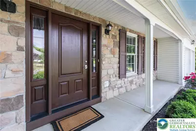 4634 Ashley Lane, Hanover Twp, PA 18017 - Photo 5