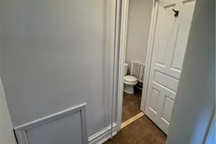 31 N 12th St, Allentown City, PA 18101 - Photo 5