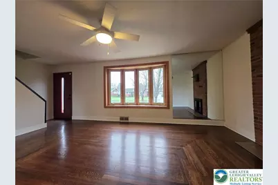 1645 Mark Twain Circle, Hanover Twp, PA 18017 - Photo 7