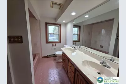 1645 Mark Twain Circle, Hanover Twp, PA 18017 - Photo 23