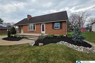 1645 Mark Twain Cir, Hanover Twp, PA 18017 - Photo 5