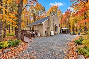 8 Wahoo Ct, Penn Forrest, PA 18210 - Photo 5