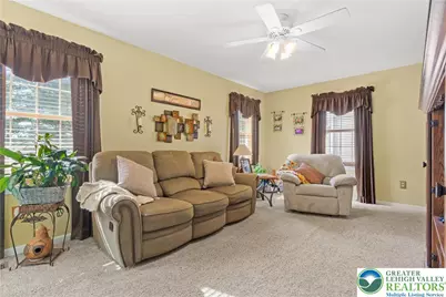 2652 Thistle Road, Lower Macungie Township, PA 18062 - Photo 27