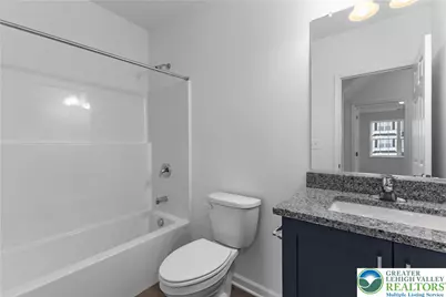 4929 Farrcroft Drive #83B, Plainfield Township, PA 18078 - Photo 9