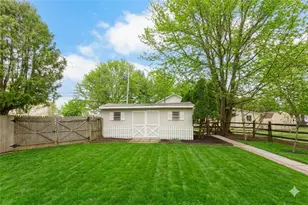 306 Nazareth Pike, Lower Nazareth Twp, PA 18020 - Photo 15
