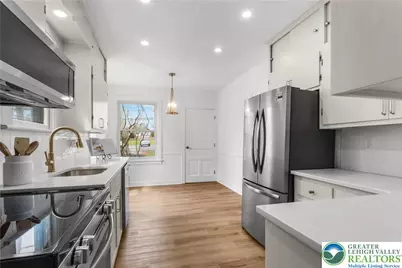 306 Nazareth Pike, Lower Nazareth Twp, PA 18020 - Photo 3