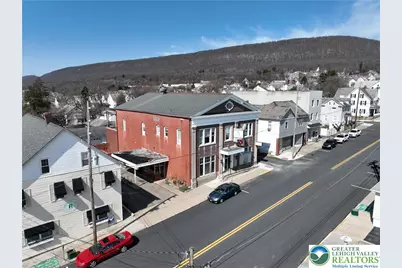 215 S Robinson Avenue, Pen Argyl, PA 18072 - Photo 3