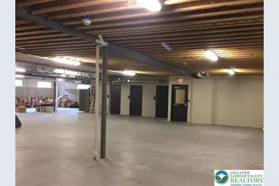 5250 Freemansburg Avenue, Bethlehem Township, PA 18045 - Photo 9