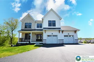 4740 Hillcrest Ln, Whitehall Township, PA 18052 - Photo 1