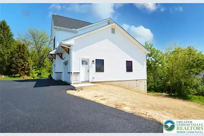 4740 Hillcrest Lane, Whitehall Township, PA 18052 - Photo 5