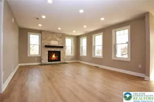 4740 Hillcrest Ln, Whitehall Township, PA 18052 - Photo 9