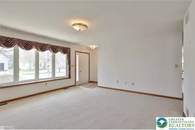 1927 Vintage Road, Bethlehem Township, PA 18045 - Photo 9