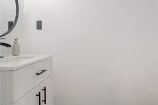 317 W 2nd St, Alburtis Boro, PA 18011 - Photo 9