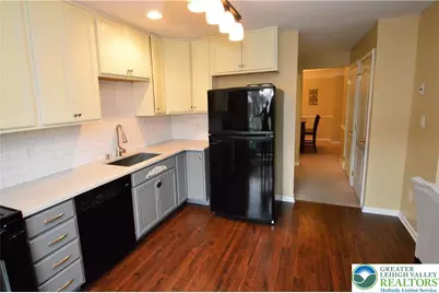 4176 Bunker Hill Drive S, Upper Saucon Township, PA 18036 - Photo 5