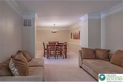 4176 Bunker Hill Drive S, Upper Saucon Township, PA 18036 - Photo 7