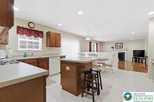 706 Franklin Ct, Middle Smithfield, PA 18302 - Photo 9