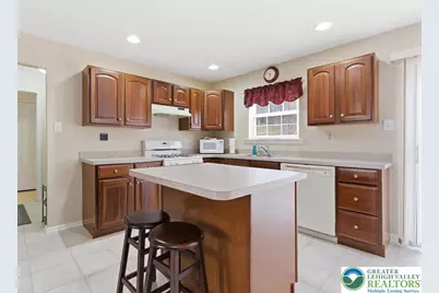 706 Franklin Court, Middle Smithfield, PA 18302 - Photo 5