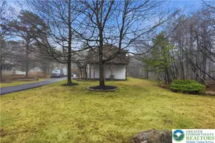 539 Old Stage Rd, Penn Forrest, PA 18210 - Photo 9