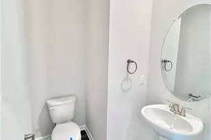 1077 Meadowlark Dr, Upper Macungie Township, PA 18051 - Photo 5