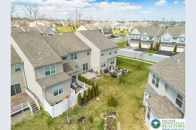 5136 Dogwood Trail, Upper Macungie Township, PA 18104 - Photo 5